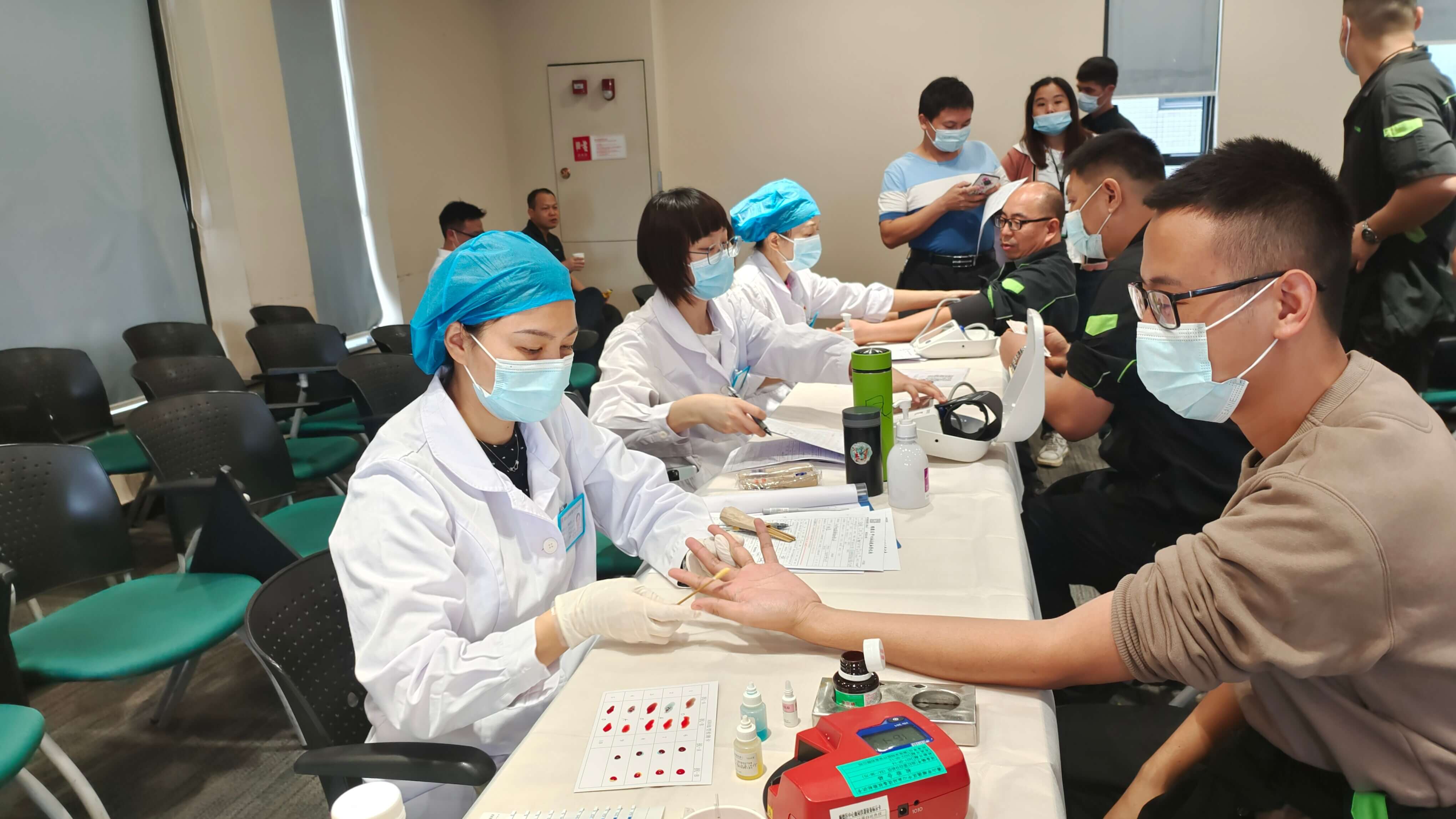 獻血，讓世界繼續跳動(dòng)—— 2021年廣東伊之密精密機械股份有限公司無(wú)償獻血活動(dòng)